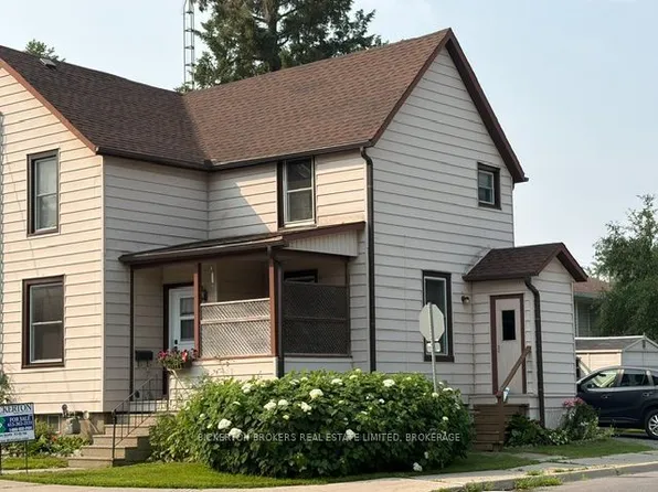 292 William St N, Gananoque, ON K7G 1S5