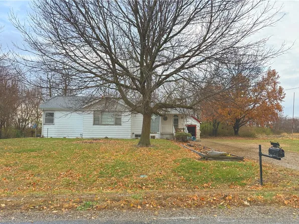 1004 County Road 1300n, Sullivan, IL 61951