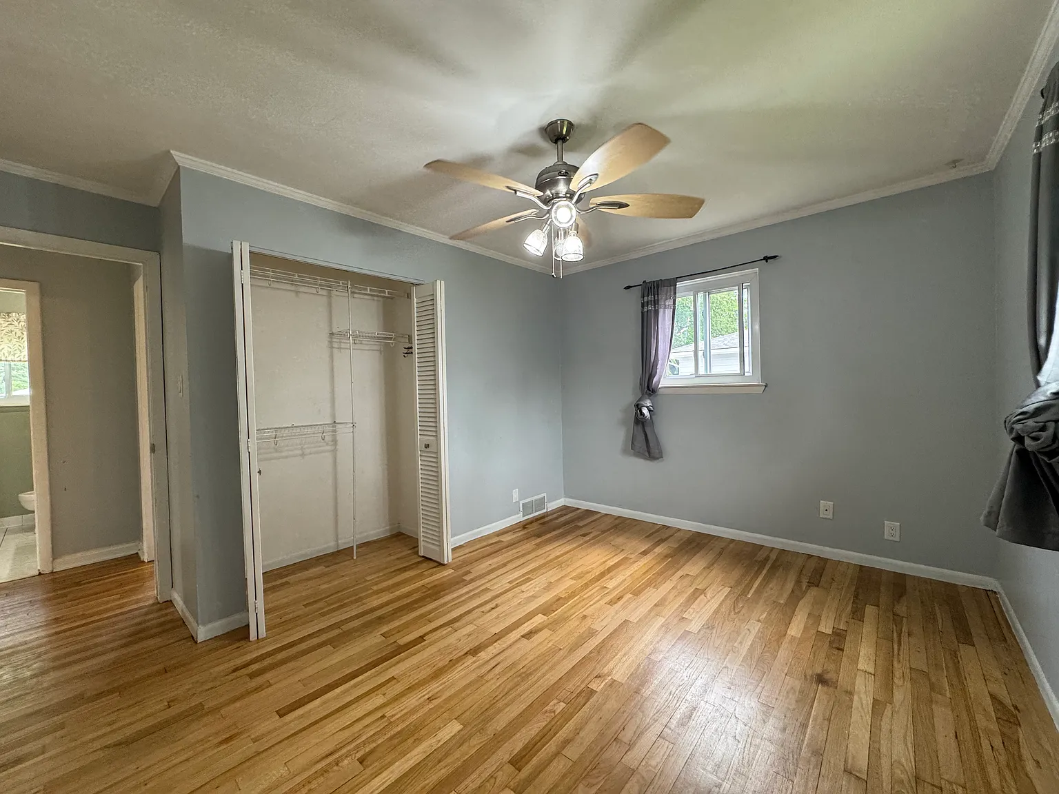 3 bed, 1362 sqft, $2,300 — Photo 4