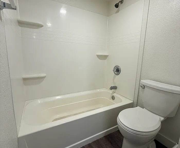 1701 N Park Ave #8 — Photo 3
