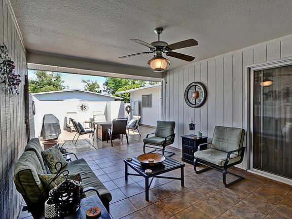 3rd image of 10508 W Granada Dr