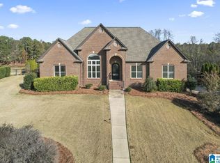 7412 Royal Ter, Trussville, AL 35173
