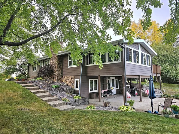 9051 71st St NE, Spicer, MN 56288