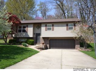 206 Echowood Dr, Collinsville, IL 62234