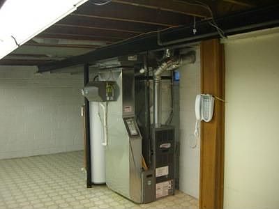 3rd image of 19635 Brady