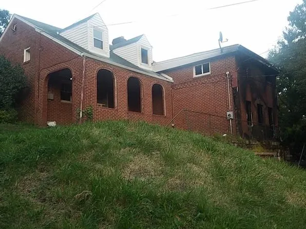 1913 Mount Joseph St, Pittsburgh, PA 15210