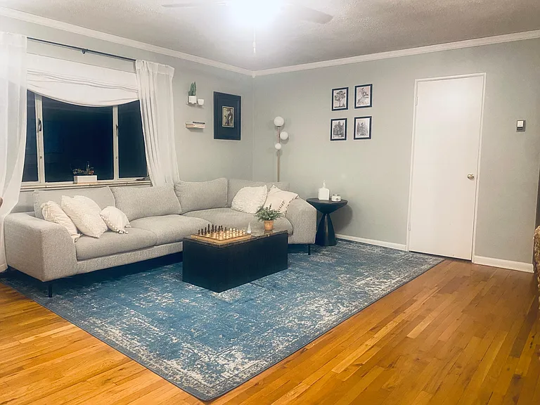 155 N Jackson St #8 — Photo 6