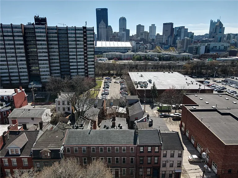 515 Lockhart St #3 — Photo 4