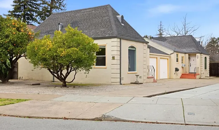 728 Laurel Ave #728 — Photo 1