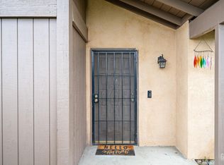 5601 Midsummer Dr #B, Bakersfield, CA