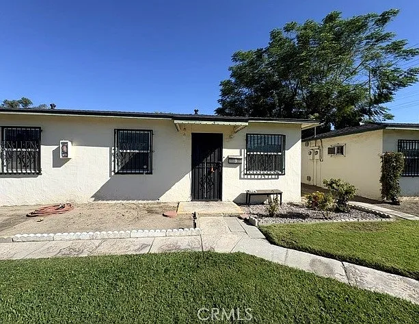 1 bed, 4892 sqft, $1,395 — Photo 1