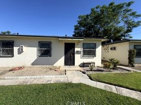 475 Pennsylvania Ave, Colton, CA