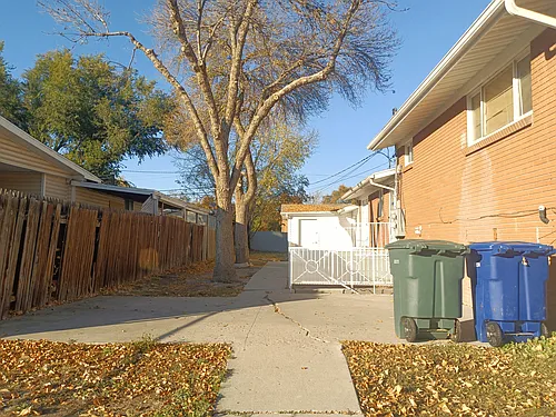 805 N Riverside Dr #B Photo 1 805 N Riverside Dr #B Photo 1