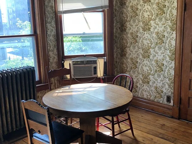 Kitchen/dining/multipurpose room