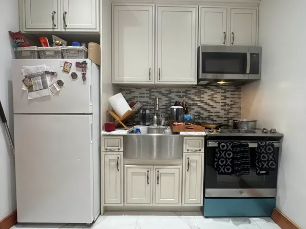 166 East 88th Street image 7 of 9