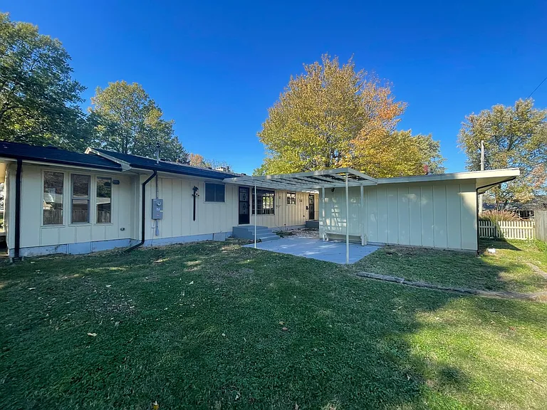 2848 E Eastmoor Dr — Photo 32