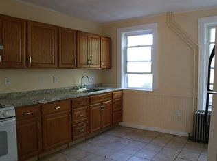 17 McKenn St #2, Waltham, MA 02453