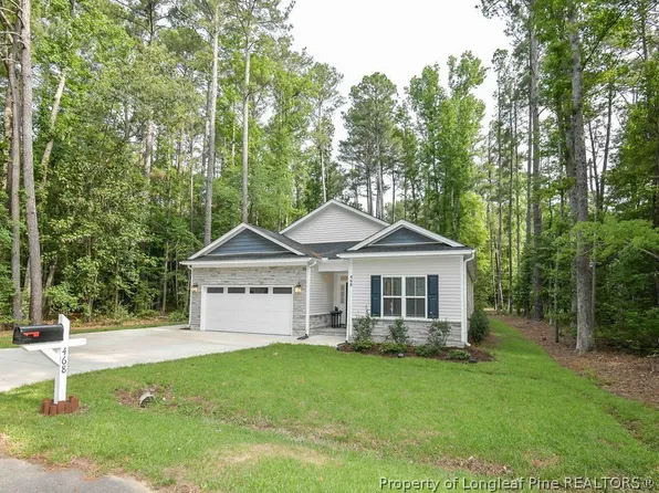 468 Moss Pink Dr, Vass, NC 28394