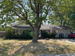 406 College St, Crandall, TX 75114