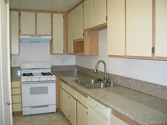 5th image of 448 Golden Springs Dr Unit A