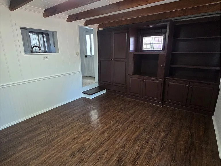 22903 Laurel Ln — Photo 9