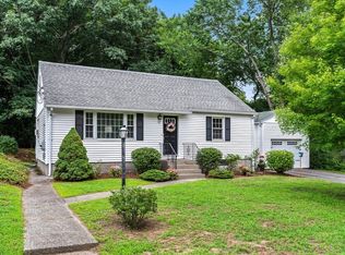 27 Whitla Dr, Worcester, MA 01604