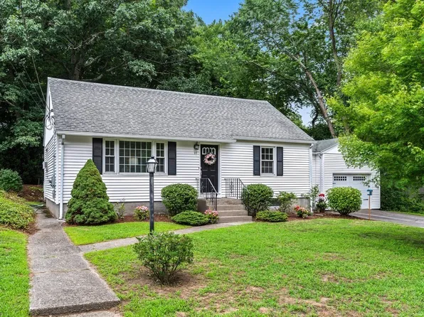 27 Whitla Dr, Worcester, MA 01604