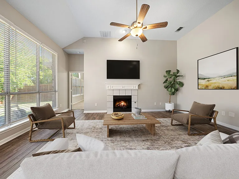 7512 Brookview Dr — Photo 4