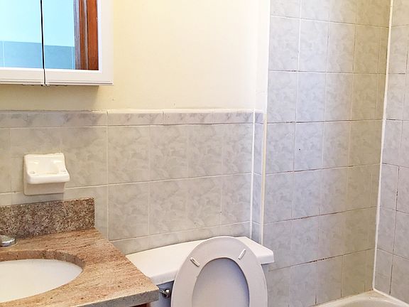 5th image of 1585 Dekalb Ave APT 2L