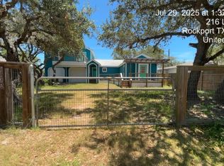 216A Lazy Rd, Rockport, TX 78382