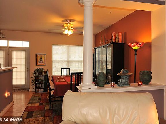 4th image of 220 Redland Blvd