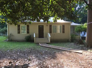 936 McLendon Dr, Decatur, GA 30033