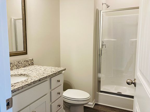 4th image of 206 Honey Hill Way