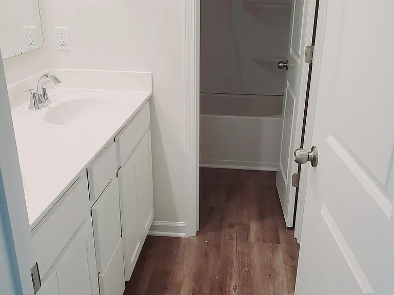 1200 Roundhill Ct — Photo 20
