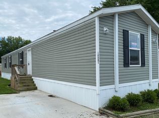 12451 Pineneedle Dr, Indianapolis, IN 46236