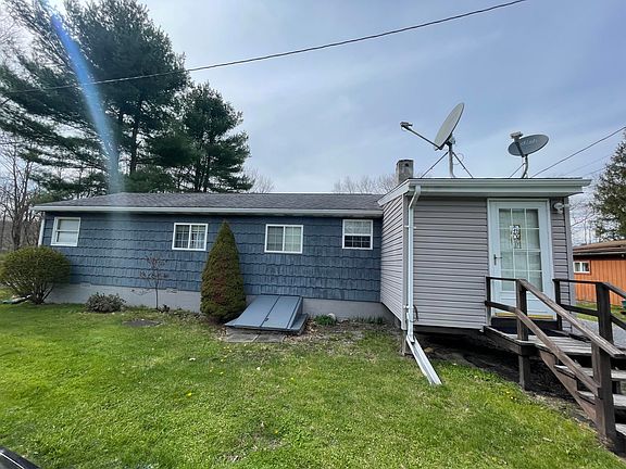 3rd image of 111 Modafarre Rd