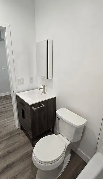 1462 S Shenandoah St #8 — Photo 9
