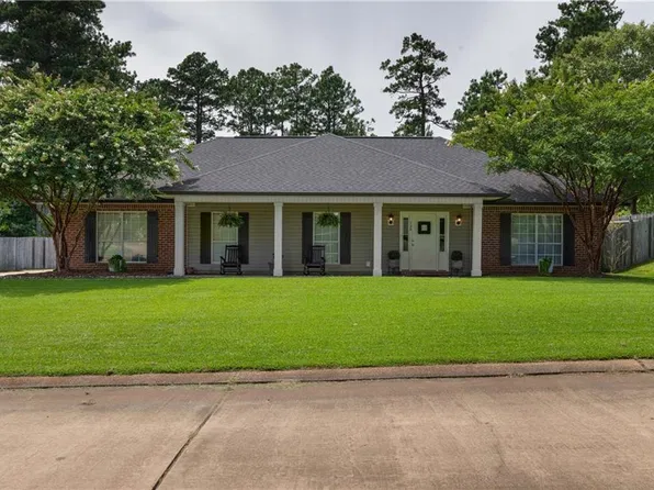 134 Pinewood Ave, Pineville, LA 71360