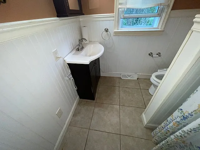 477 Lewis Ave — Photo 12