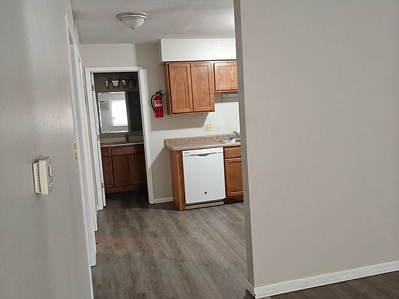 4th image of 2437 Petsel Pl