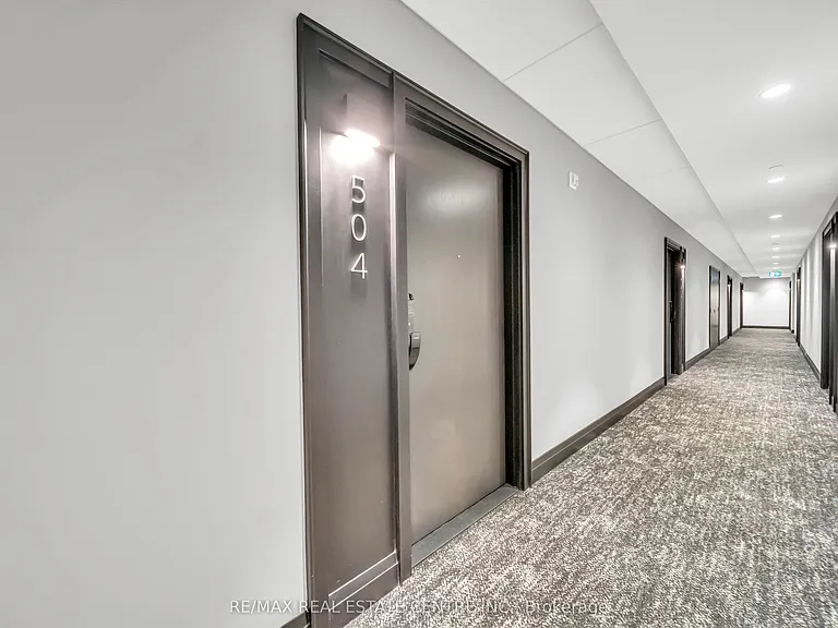 490 Gordon Krantz Ave #504 — Photo 4