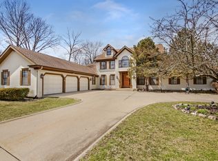 2118 Sunset Ridge Rd, Glenview, IL 60025
