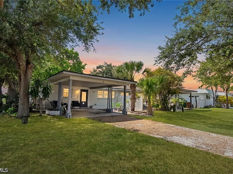 5226 Coronado Pkwy #B — Photo 2