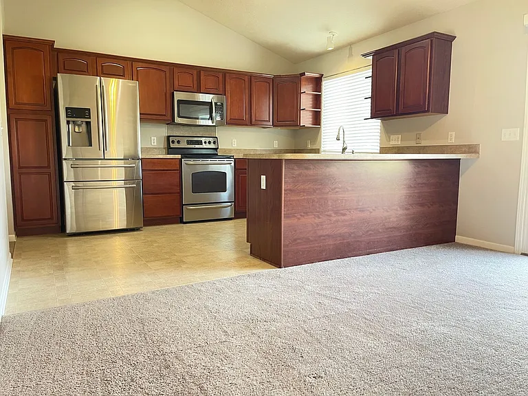 5964 S 186th Ave — Photo 12