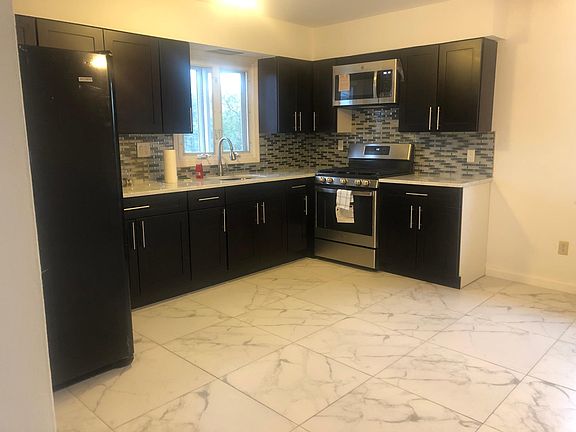 2nd image of 12 Cambria St #3