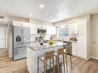 200 Zena Lona St NE, Albuquerque, NM 87123