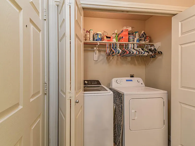 203 Summer Pine Ct — Photo 24