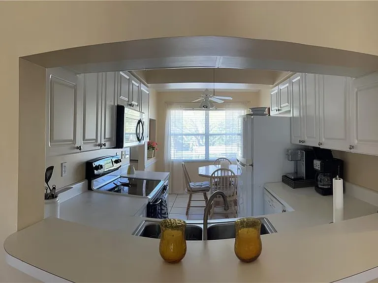 185 Grand Oaks Way #R-204 — Photo 2