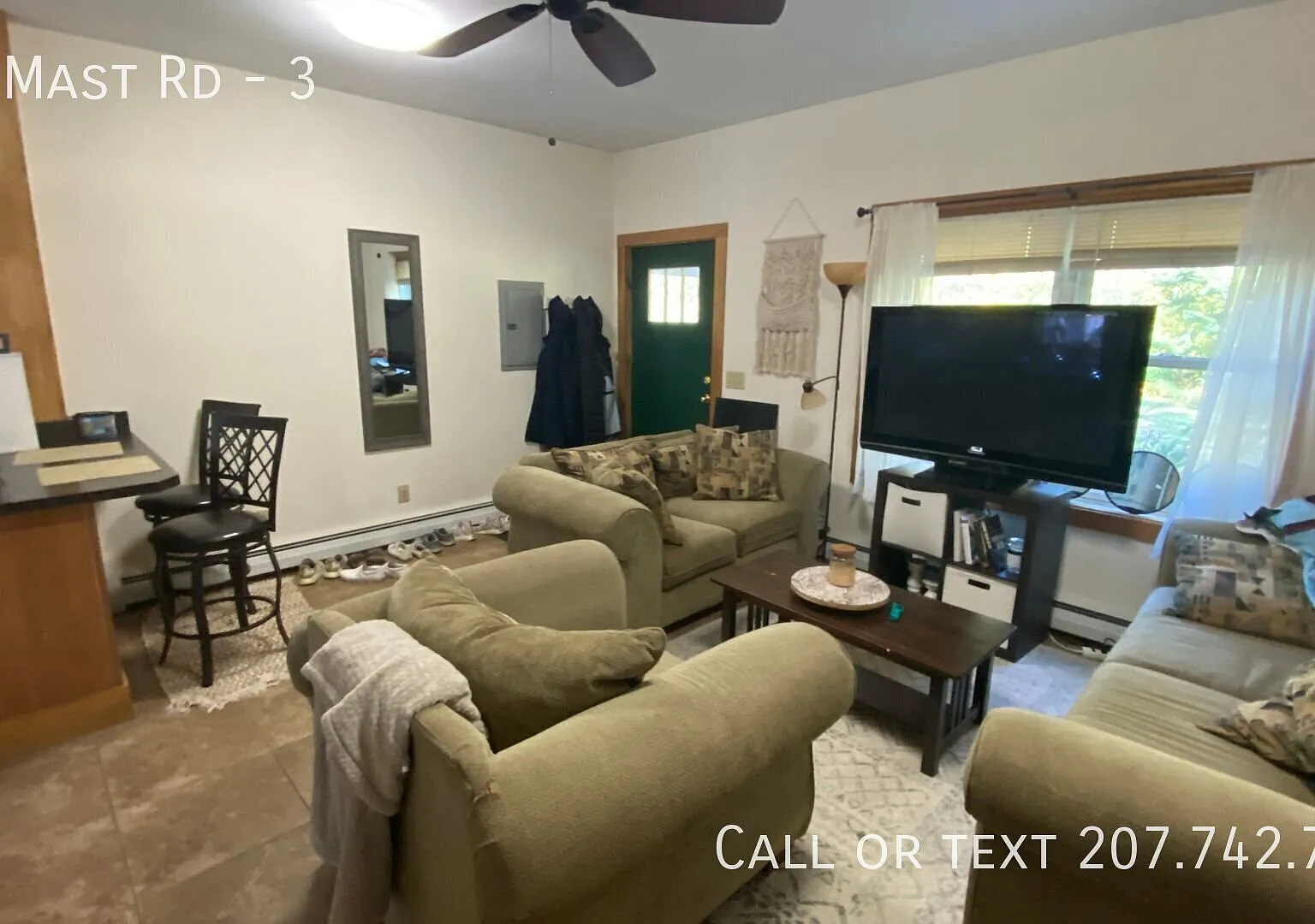 University Student Rental-Available for the 2027-2028 School Year - Heat and Hot water included! — Photo 1