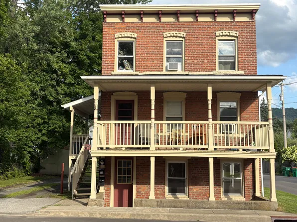 51 N Chestnut St #1, Beacon, NY 12508